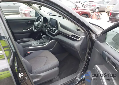 2021 Toyota Highlander L z USA, uszkodzony, nr VIN 5TDCZRAH0MS075795